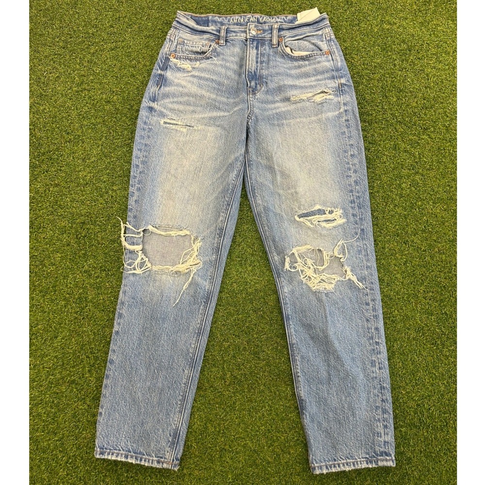 American Eagle Ripped Mom Jeans Light Wash Distressed High Rise Denim Womens 6